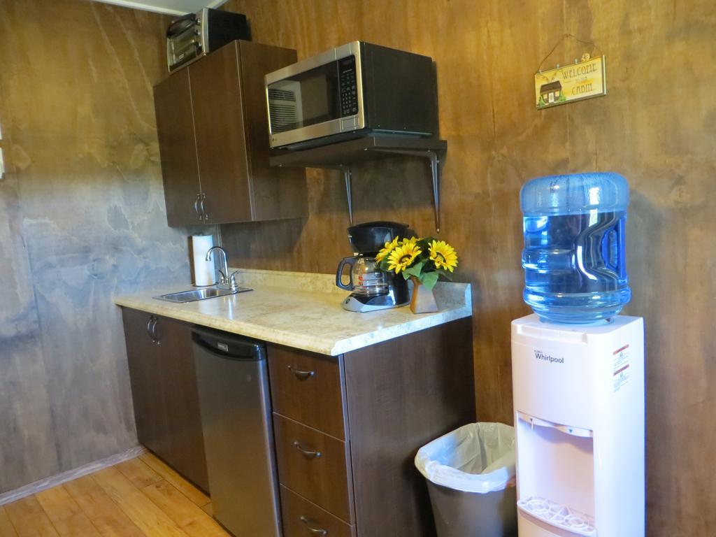 Orchard View Bed And Breakfast Moose Jaw Exterior photo