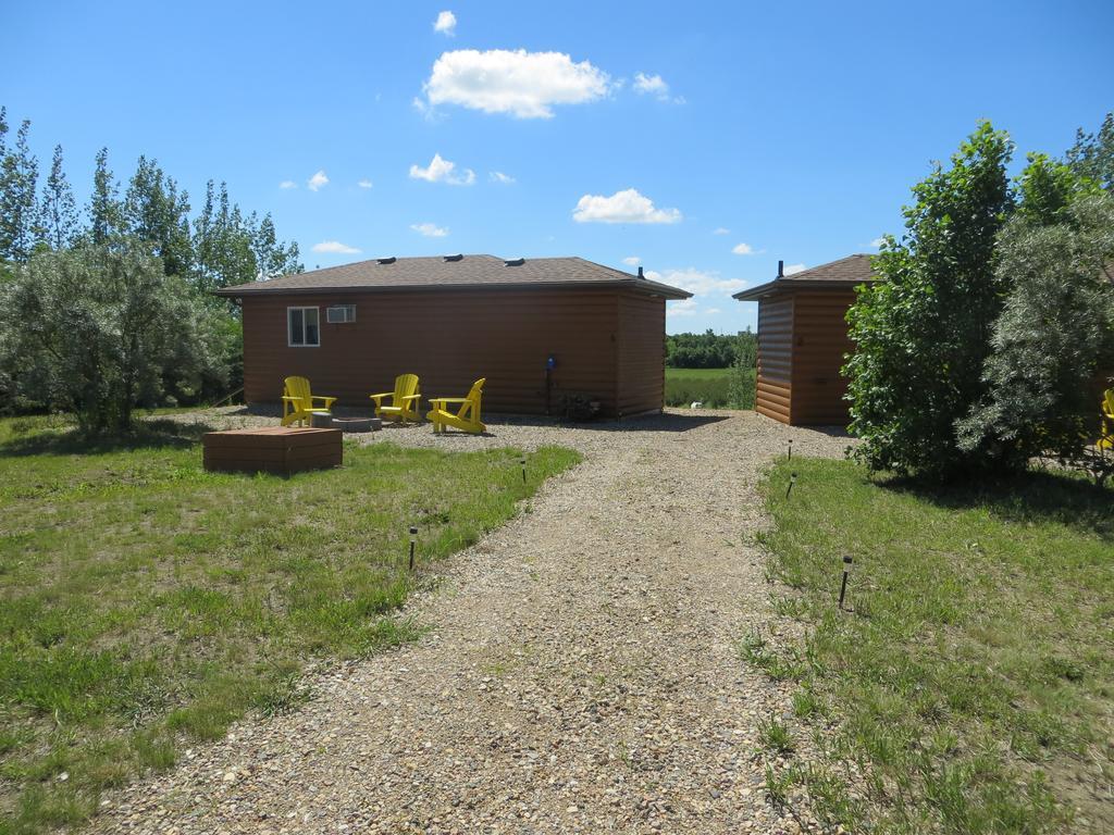 Orchard View Bed And Breakfast Moose Jaw Exterior photo