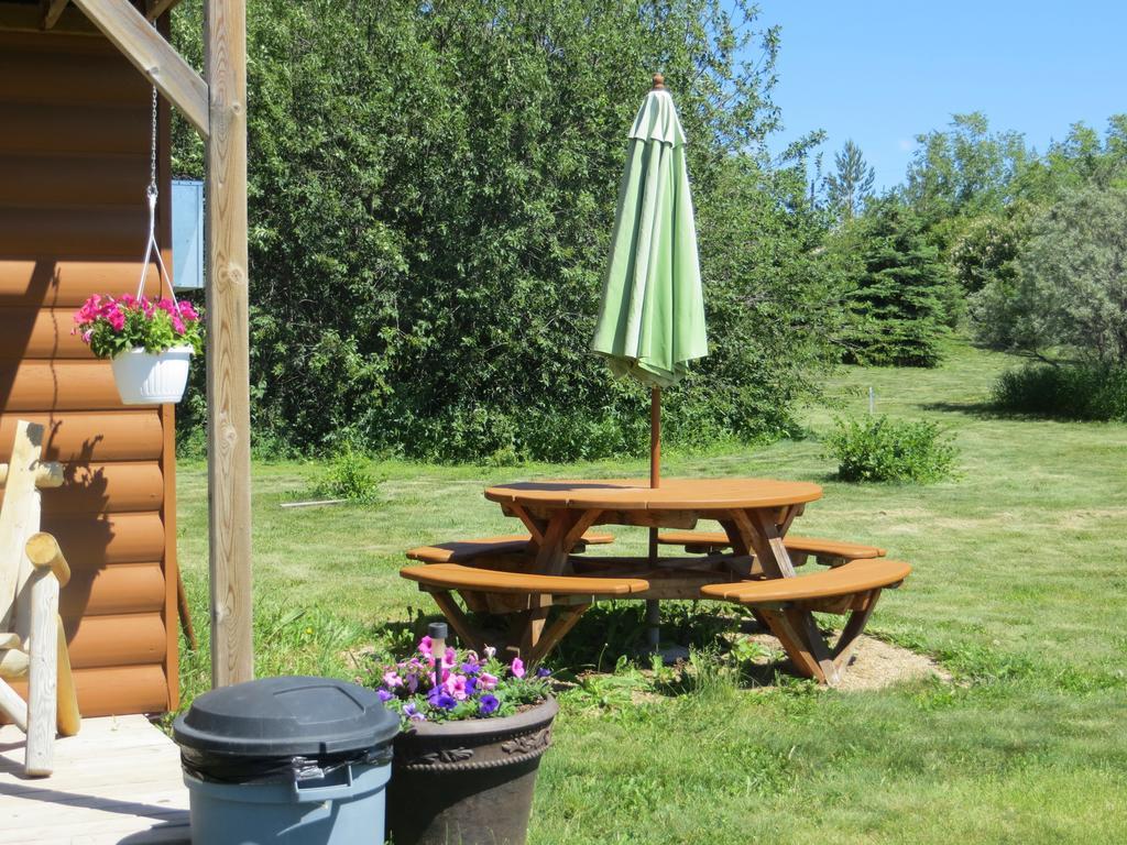 Orchard View Bed And Breakfast Moose Jaw Exterior photo